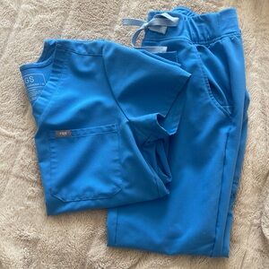 Extra small one pocket figs top with extra small joggers